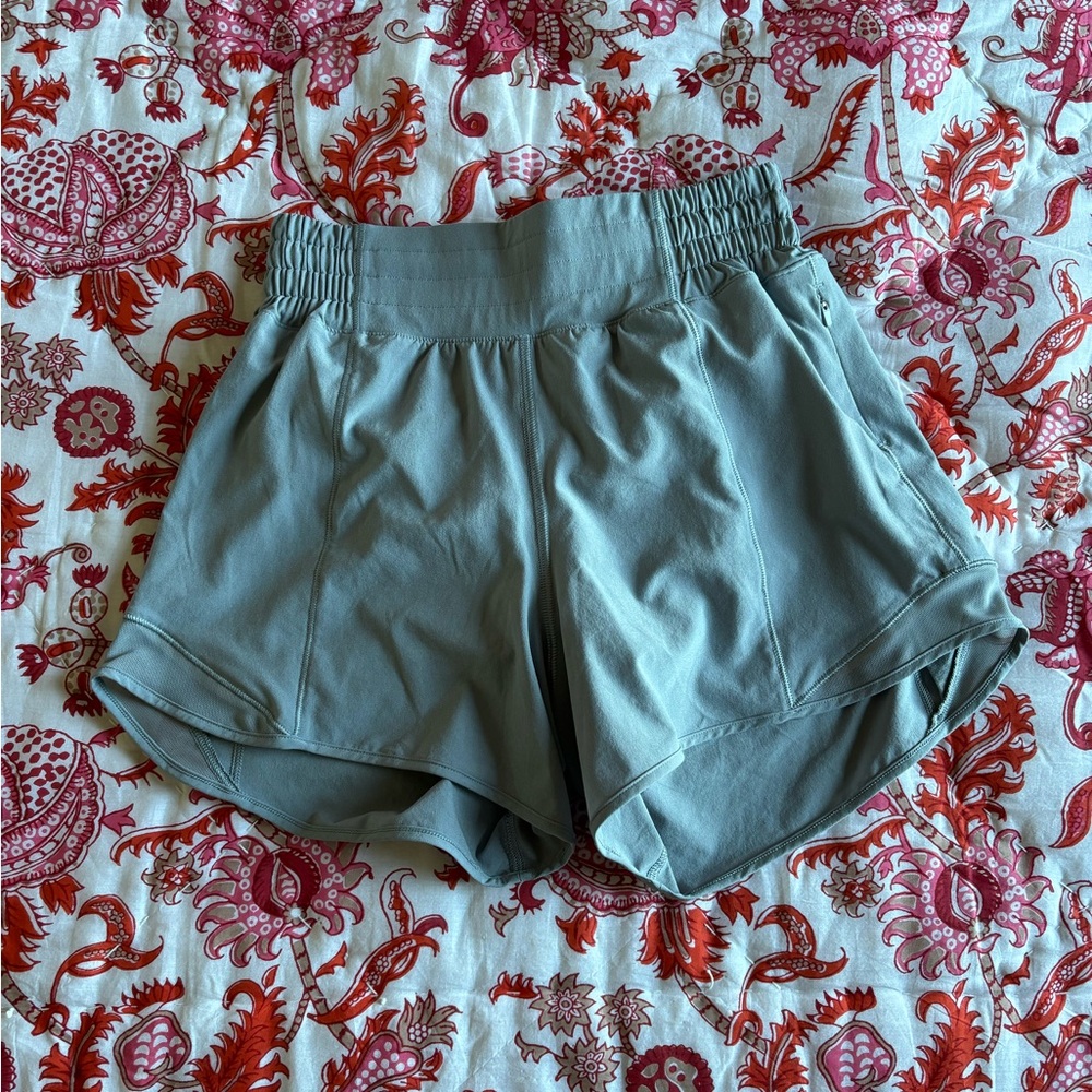 lululemon hotty hot